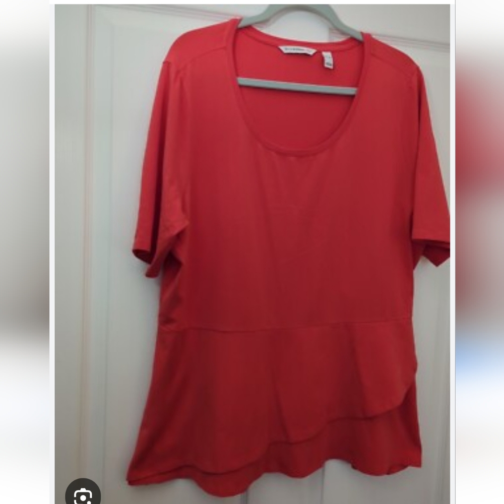 Isaac Mizrahi Women's Pink Top NWOT PTP 27-29 smoke Free Home